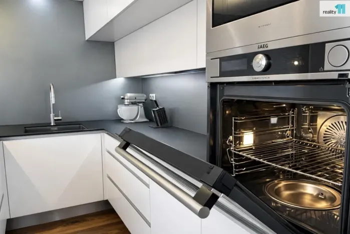 Prodej bytu 3+kk, Průhonice, Na Sídlišti III, 73 m2
