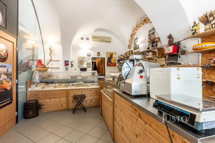 Pronájem obchodního prostoru, Uherské Hradiště, Masarykovo náměstí, 41 m2
