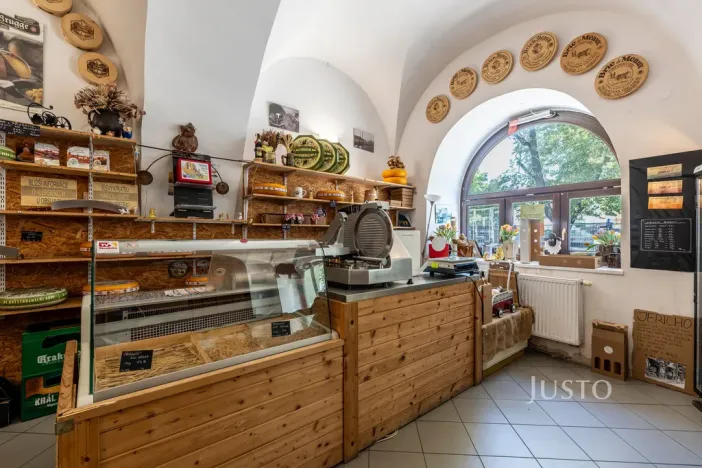 Pronájem obchodního prostoru, Uherské Hradiště, Masarykovo náměstí, 41 m2