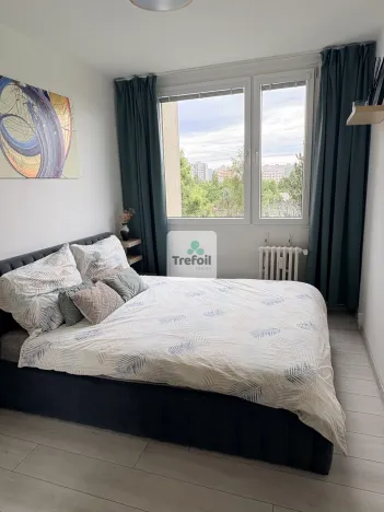 Prodej bytu 2+kk, Praha, Bazovského, 45 m2