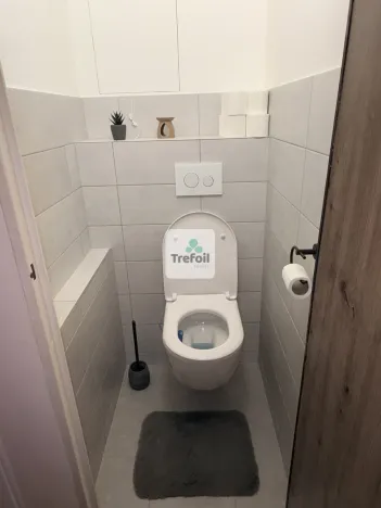 Prodej bytu 2+kk, Praha, Bazovského, 45 m2