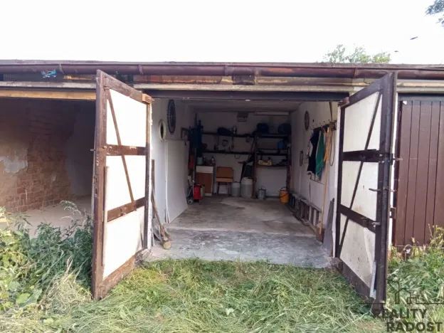 Prodej garáže, Praha, Novobohdalecká, 18 m2