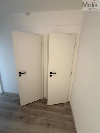 Prodej bytu 2+1, Bílina - Pražské Předměstí, Aléská, 48 m2