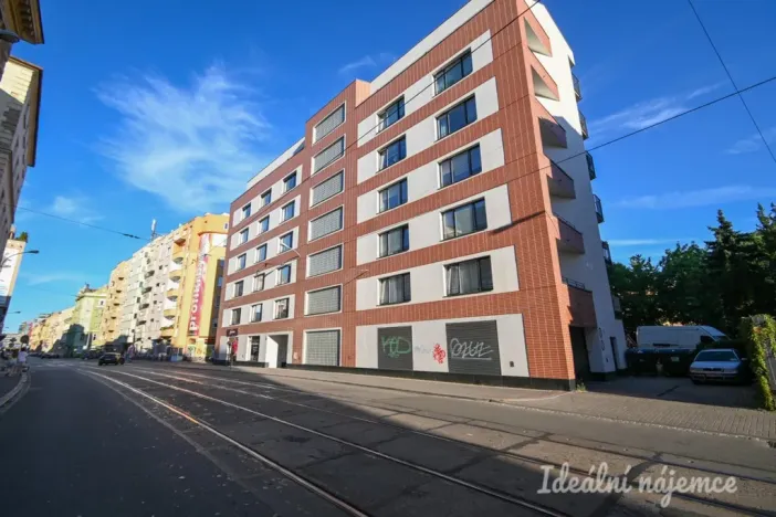 Pronájem bytu 1+kk, Brno, Hybešova, 39 m2