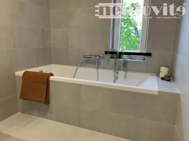 Pronájem bytu 1+kk, Hradec Králové, Chelčického, 36 m2
