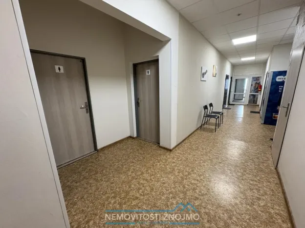 Pronájem skladu, Znojmo, Dobšická, 100 m2