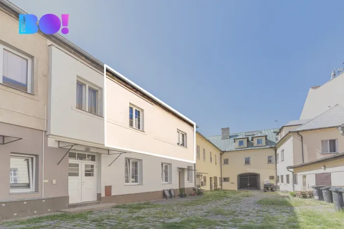 Prodej bytu 2+1, Kostelec nad Černými lesy, náměstí Smiřických, 50 m2