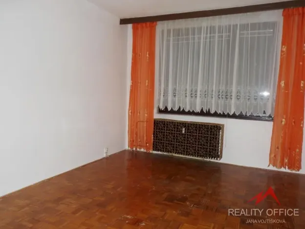 Pronájem bytu 2+1, Děčín - Děčín III-Staré Město, Kladenská, 58 m2