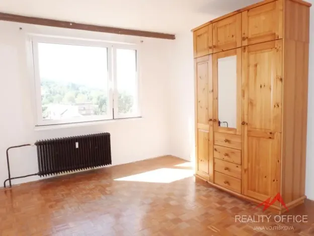 Pronájem bytu 2+1, Děčín - Děčín III-Staré Město, Kladenská, 58 m2