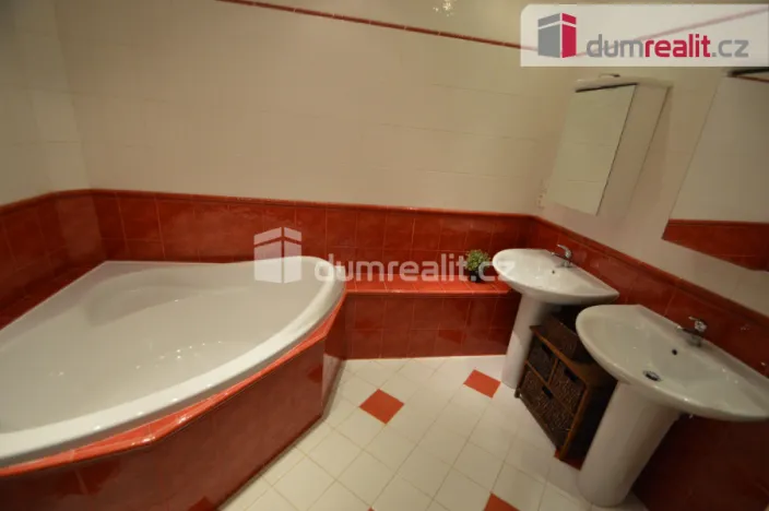 Pronájem bytu 4+1, Praha - Vinohrady, Čerchovská, 15 m2