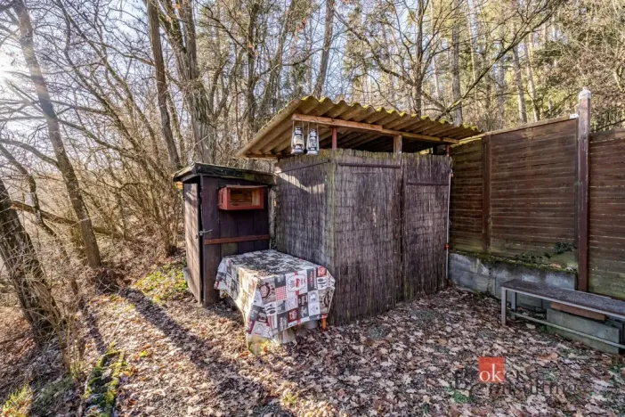 Prodej chaty, Týn nad Vltavou - Hněvkovice na levém břehu Vltavy, 80 m2