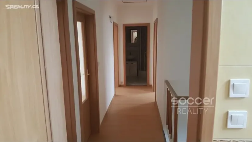 Pronájem rodinného domu, Praha - Satalice, Kemrova, 149 m2