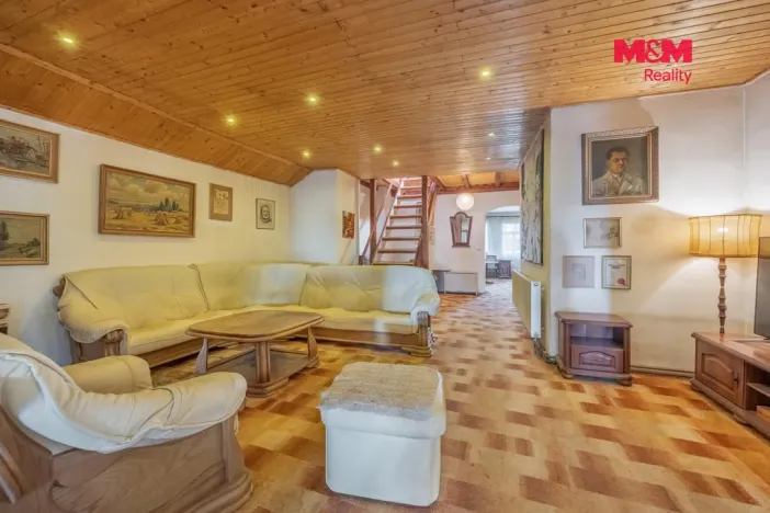 Prodej rodinného domu, Líský, 240 m2
