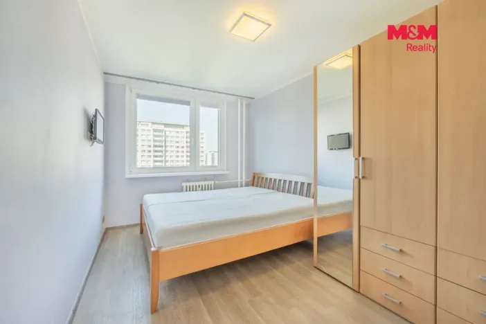 Prodej bytu 2+kk, Praha - Kobylisy, Rajmonova, 44 m2
