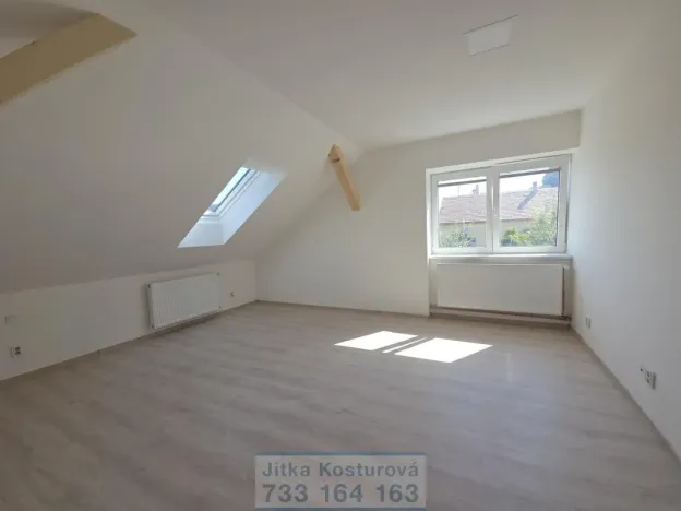 Prodej rodinného domu, Krnov - Pod Cvilínem, Chářovská, 165 m2