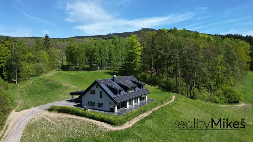 Prodej rodinného domu, Křižany, 470 m2