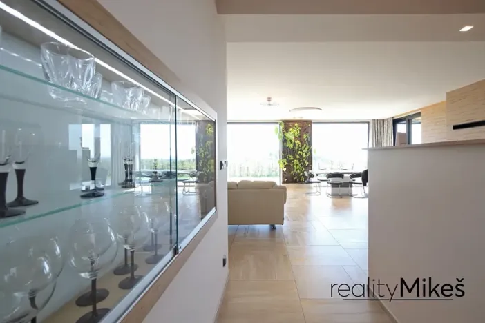 Prodej rodinného domu, Křižany, 470 m2