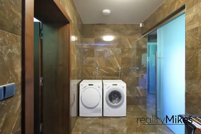 Prodej rodinného domu, Křižany, 470 m2