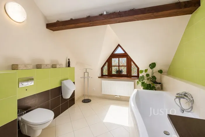 Prodej rodinného domu, Dlouhá Stráň, 256 m2
