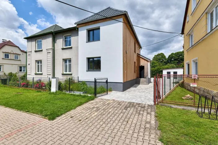 Prodej bytu 3+kk, Mladé Buky, 91 m2