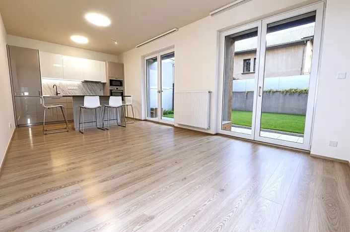 Prodej bytu 2+kk, Praha - Vršovice, Petrohradská, 114 m2