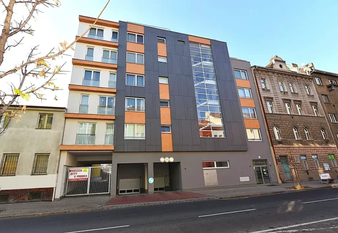 Prodej bytu 2+kk, Praha - Vršovice, Petrohradská, 114 m2