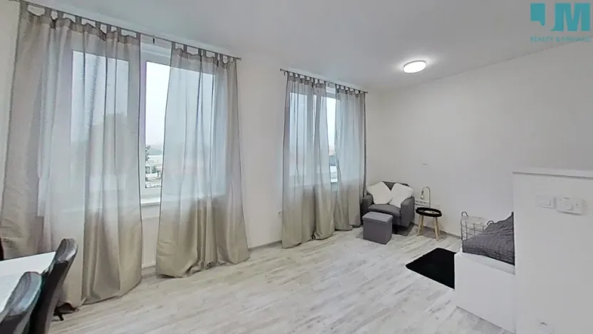 Pronájem bytu 1+kk, Žďár nad Sázavou, Nádražní, 37 m2