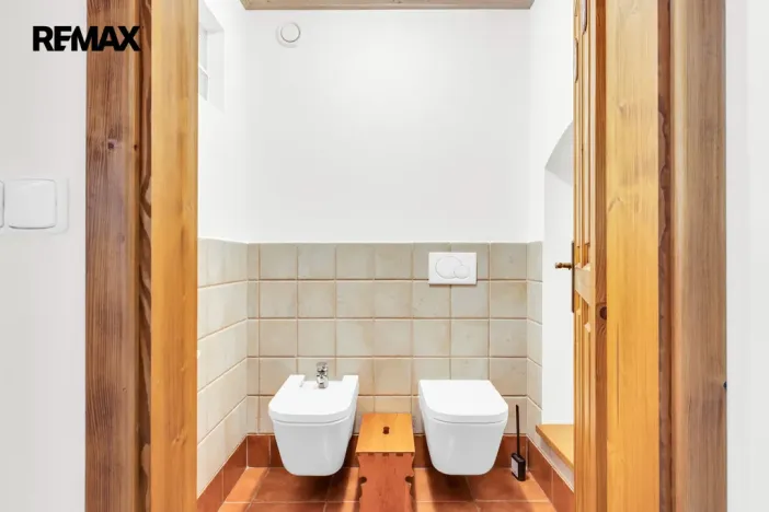 Prodej rodinného domu, Kamenice, 330 m2