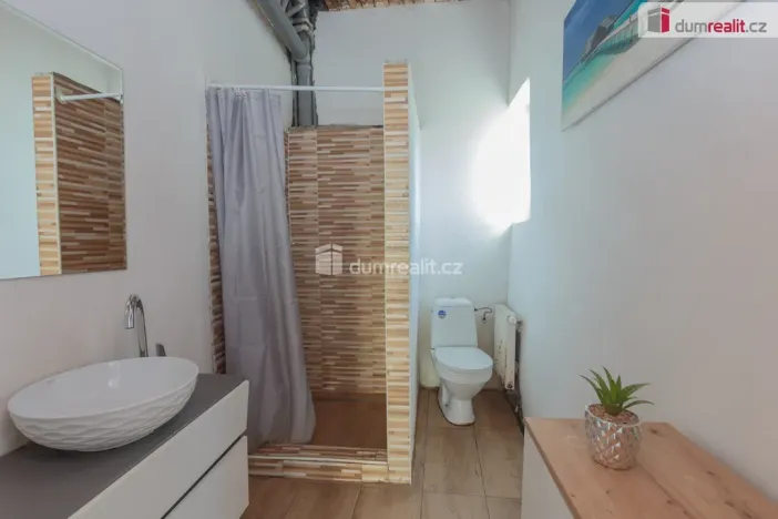 Prodej rodinného domu, Králův Dvůr, 5. května, 360 m2