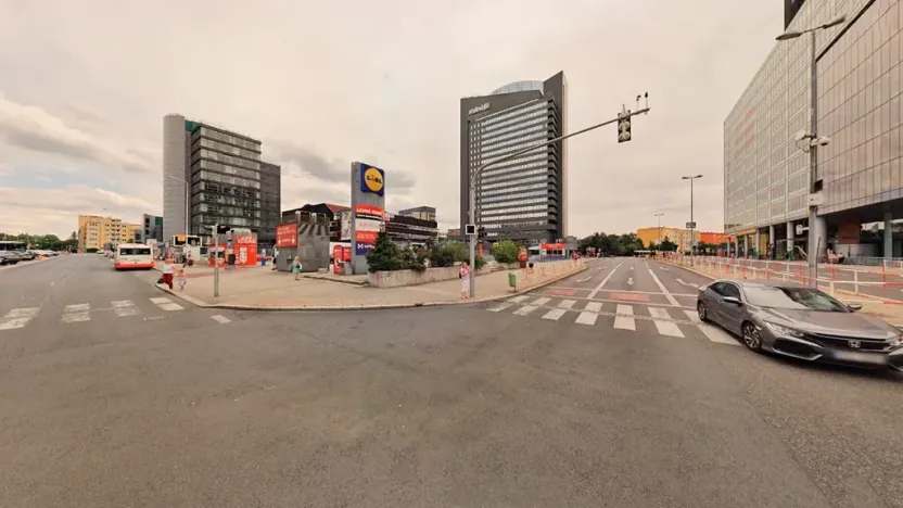 Pronájem obchodního prostoru, Praha, Budějovická, 450 m2