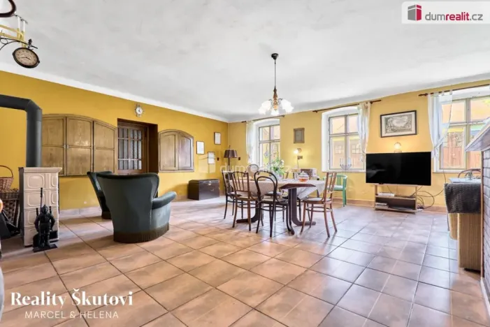 Prodej rodinného domu, Cvikov - Cvikov I, Kollárova, 350 m2