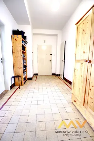 Pronájem bytu 3+1, Hradec Králové, Nerudova, 95 m2