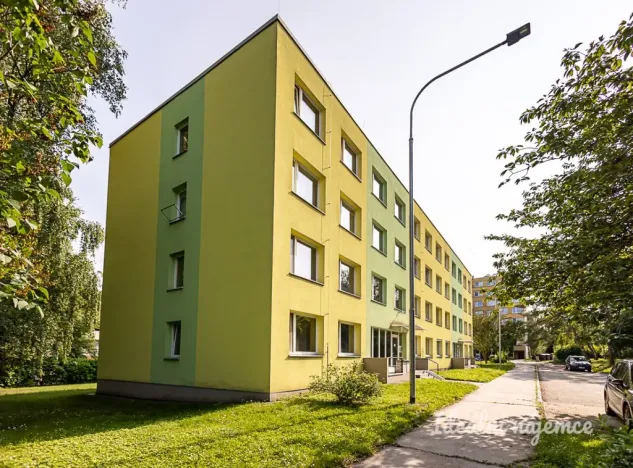 Pronájem bytu 3+kk, Praha - Kobylisy, Šimůnkova, 61 m2