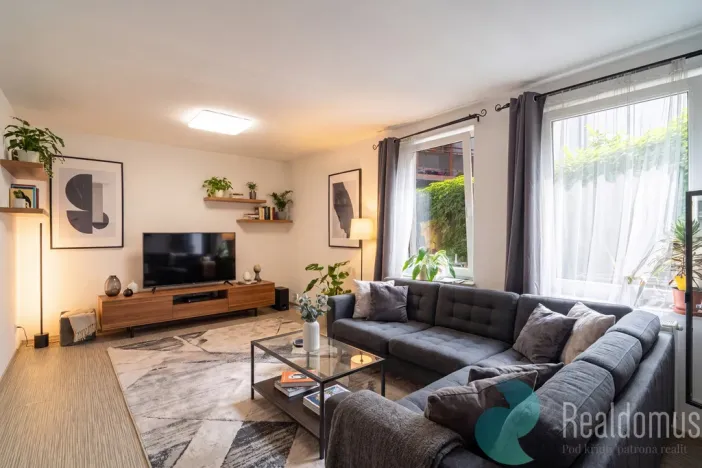 Prodej atypického bytu, Trhové Sviny, Nové město, 210 m2