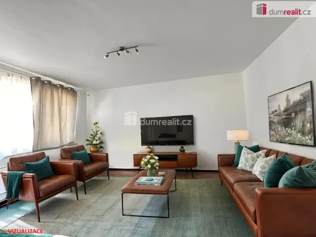 Prodej bytu 3+1, Valtice, nám. Svobody, 72 m2