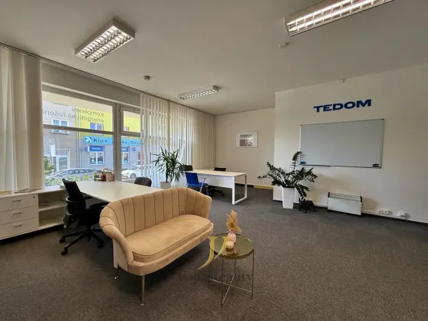 Pronájem kanceláře, Olomouc, Fibichova, 81 m2