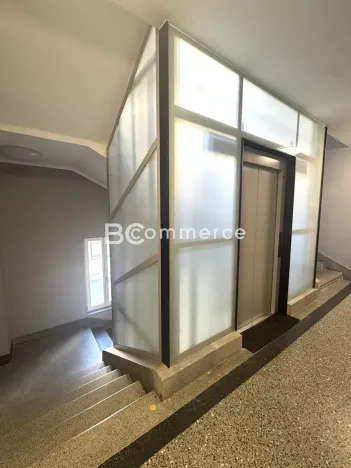 Pronájem kanceláře, Brno, Dominikánské náměstí, 380 m2