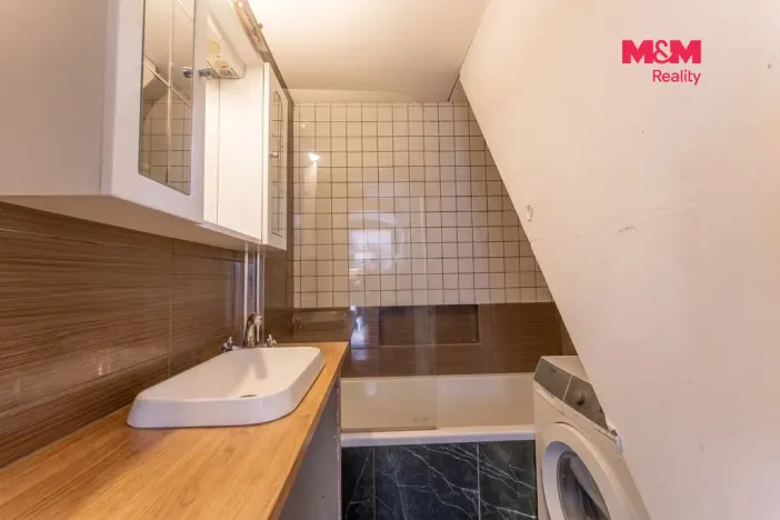 Prodej rodinného domu, Jeviněves, 45 m2