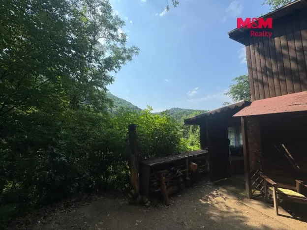 Prodej chaty, Nezabudice, 1441 m2
