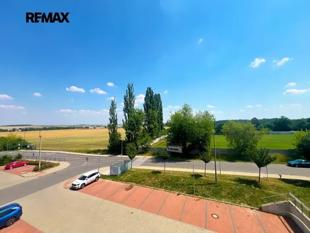 Prodej bytu 2+kk, Praha, Velvarská, 55 m2