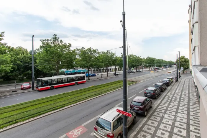 Pronájem bytu 1+kk, Praha - Vinohrady, Vinohradská, 30 m2