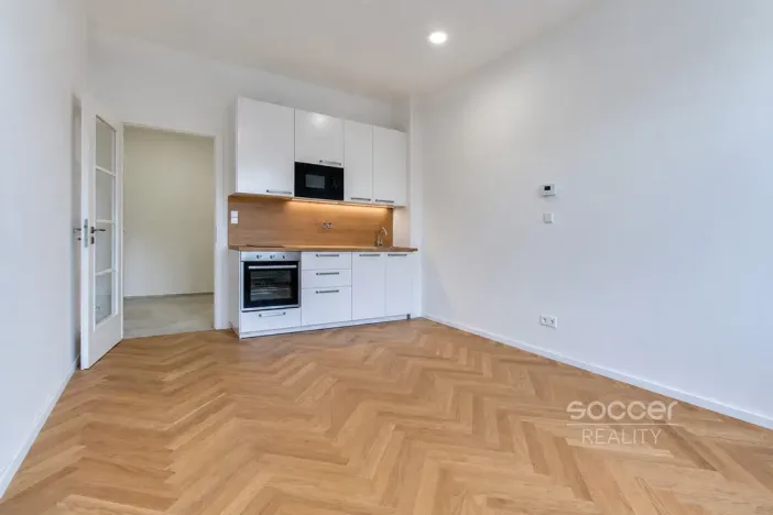 Pronájem bytu 1+kk, Praha - Vinohrady, Vinohradská, 30 m2