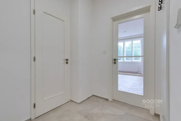 Pronájem bytu 1+kk, Praha - Vinohrady, Vinohradská, 30 m2