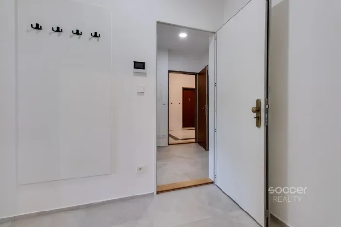 Pronájem bytu 1+kk, Praha - Vinohrady, Vinohradská, 30 m2