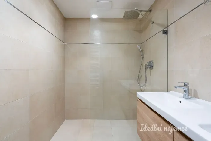Pronájem bytu 3+kk, Praha - Háje, Sochorcova, 77 m2