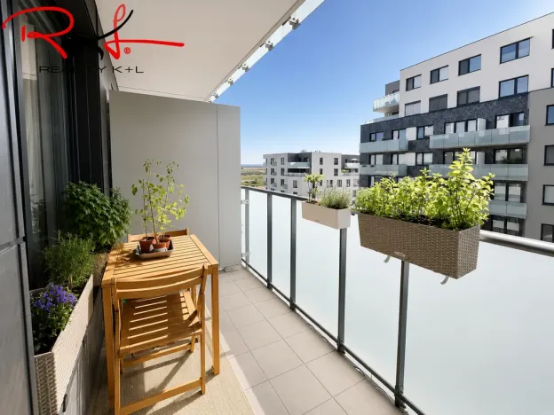 Pronájem bytu 2+kk, Praha, Klementova, 57 m2