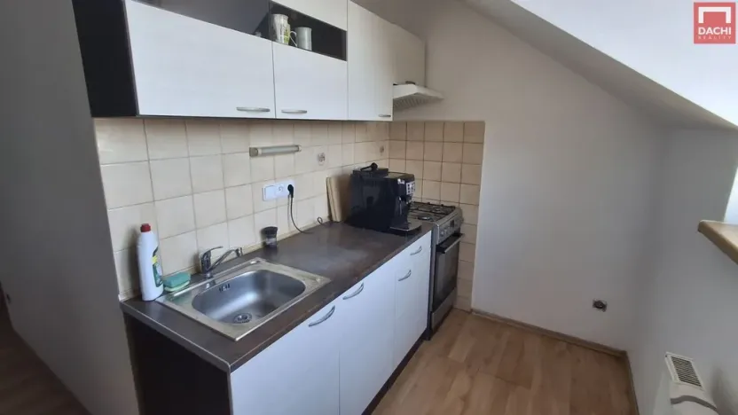 Pronájem atypického bytu, Olomouc, Dlouhá, 20 m2