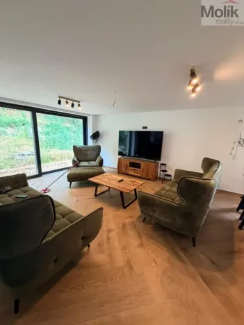 Prodej rodinného domu, Lužice - Svinčice, 224 m2