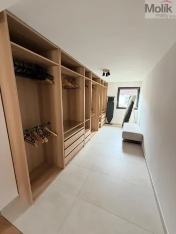 Prodej rodinného domu, Lužice - Svinčice, 224 m2