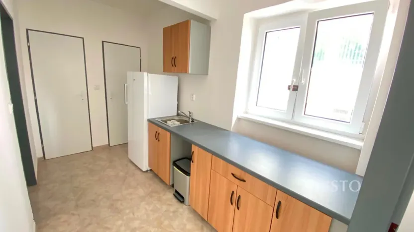 Pronájem kanceláře, Teplice, Pražská, 73 m2
